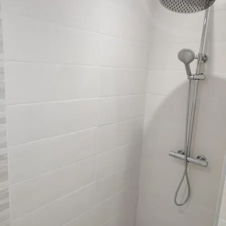 Appartement Ancien Levezou Apartmán Salles-Curan